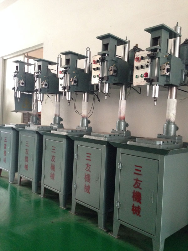 單軸鉆孔機(jī)廠家